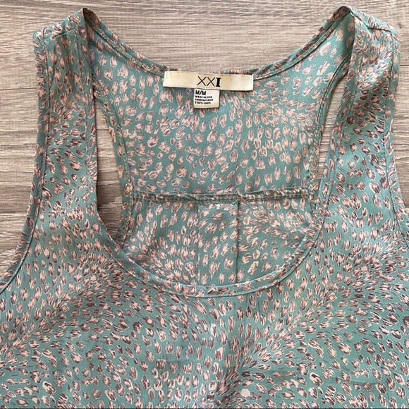SALE ☀️ 2/$20 Light Teal Animal Print Top - Picture 3 of 5